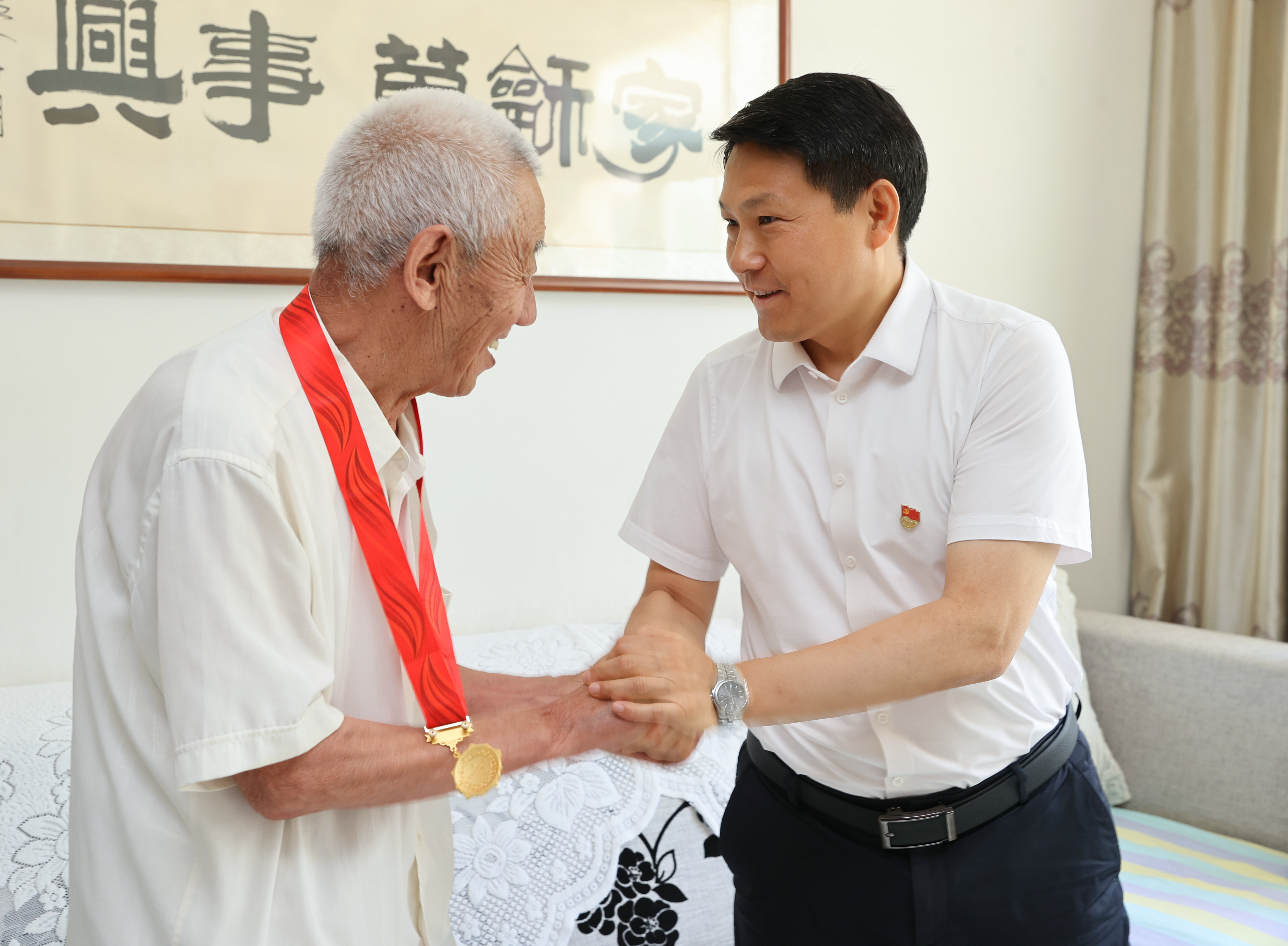 重发书记慰问原图(1505356)-20260701054102.jpg